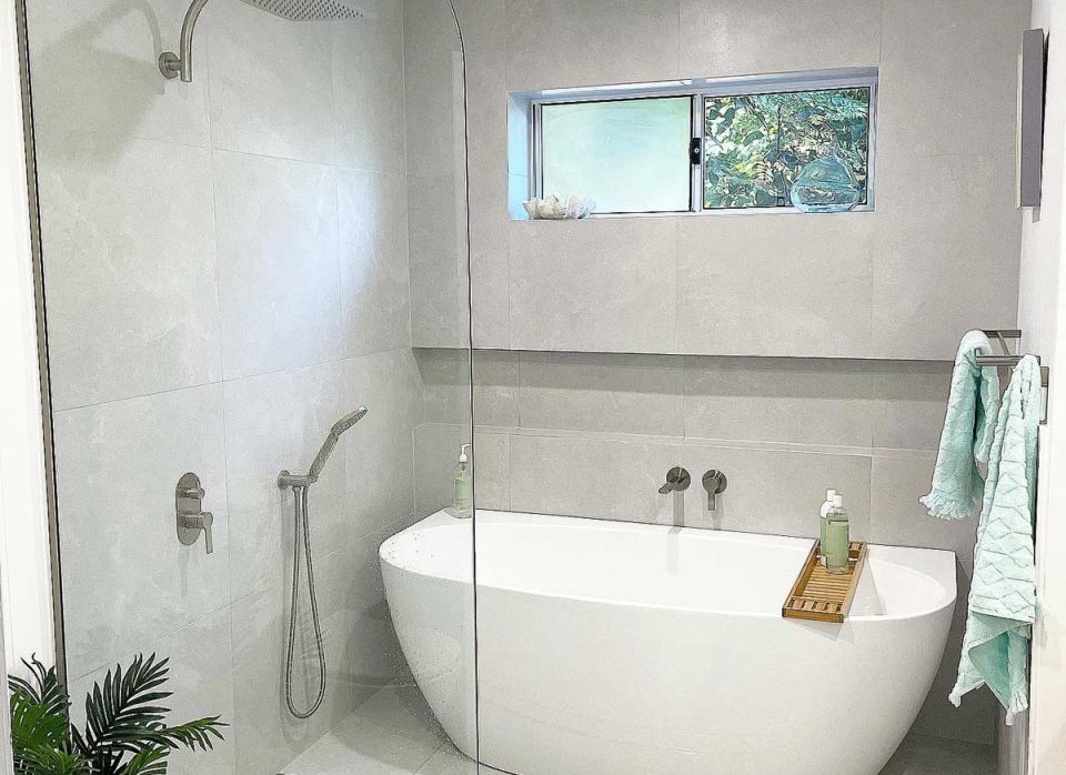 Bathroom Top — Home Builders in Burleigh, QLD